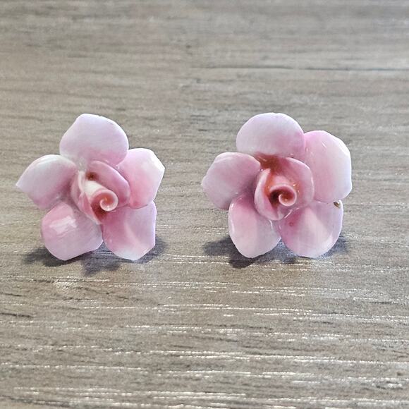 Vintage Pink Porcelain Rosebud Stud Earrings - Picture 5 of 5